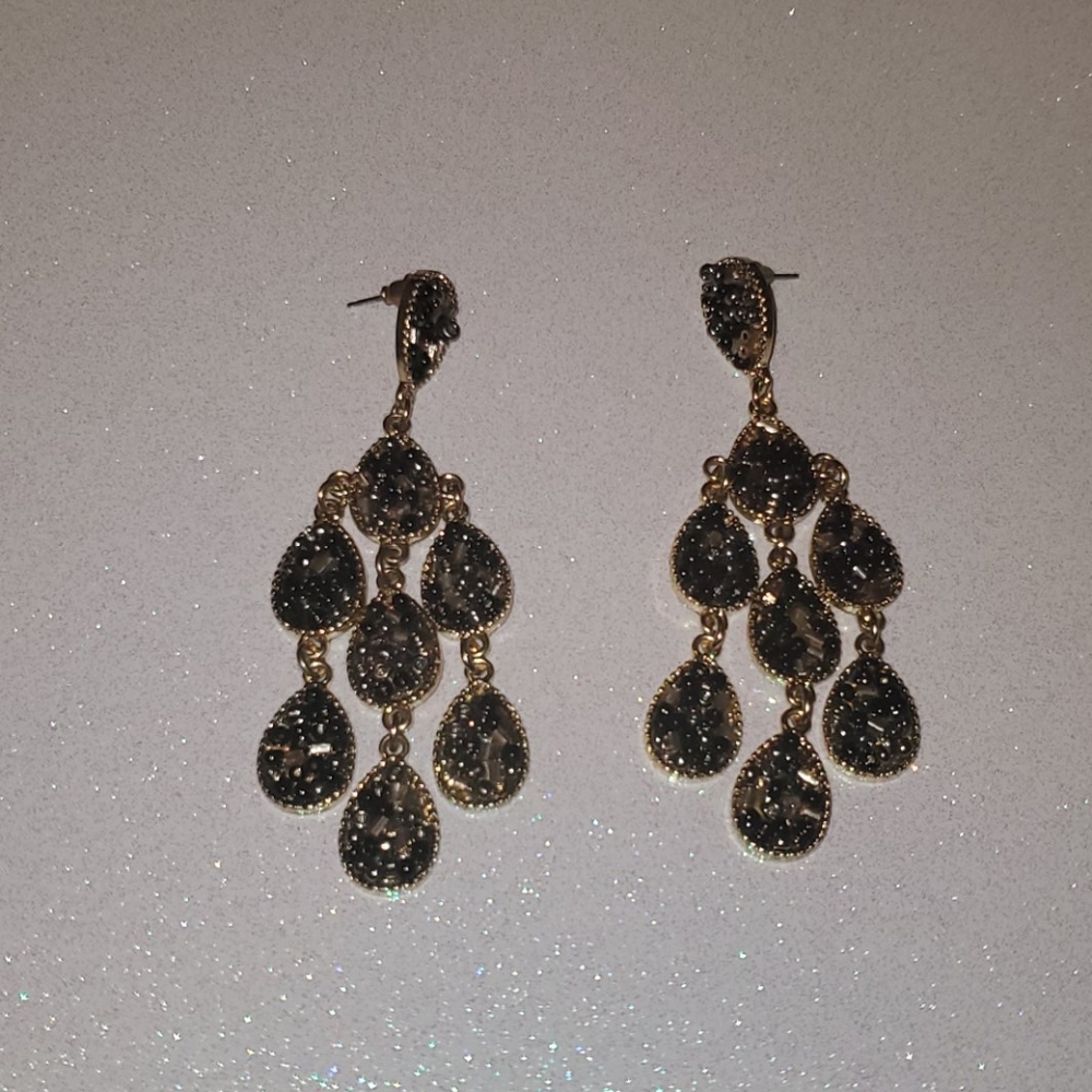 Dangle earings